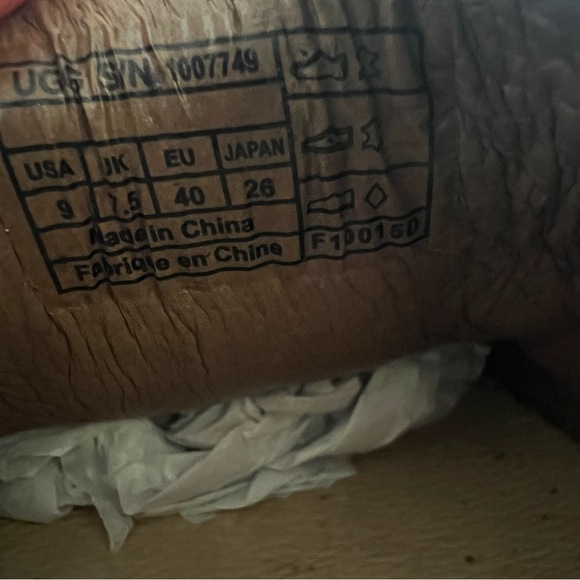 UGG Amila Suede Moccasin Loafer Women’s 9 - Picture 9 of 9